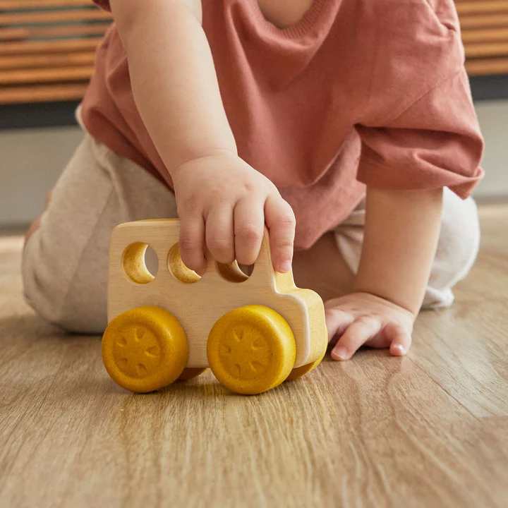 Timber Trail Bus - Plan Toys