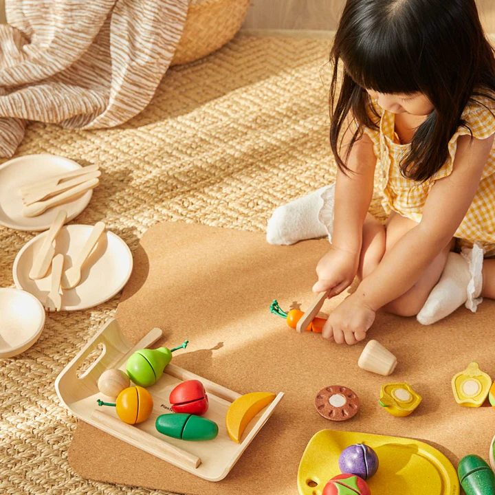 Assorted Fruit & Vegetable Set - Plan Toys