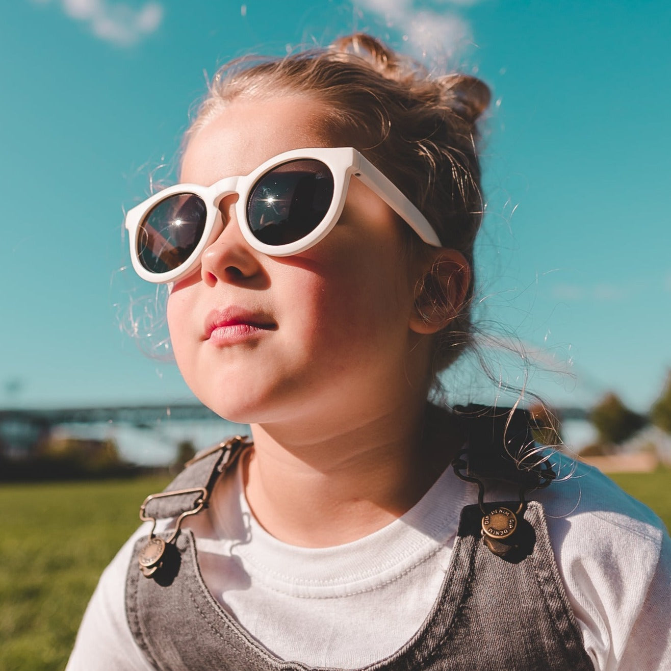 White Chill Sunglasses - Real Shades