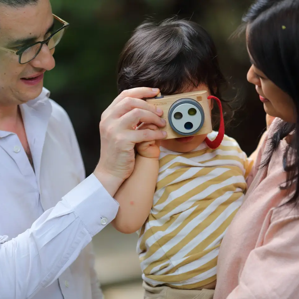 Colored Snap Camera - Plan Toys