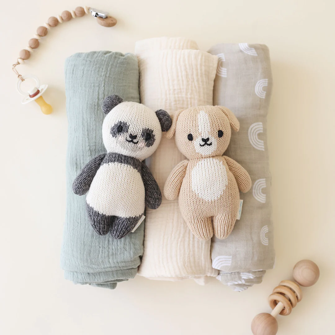 Baby Panda - Cuddle + Kind