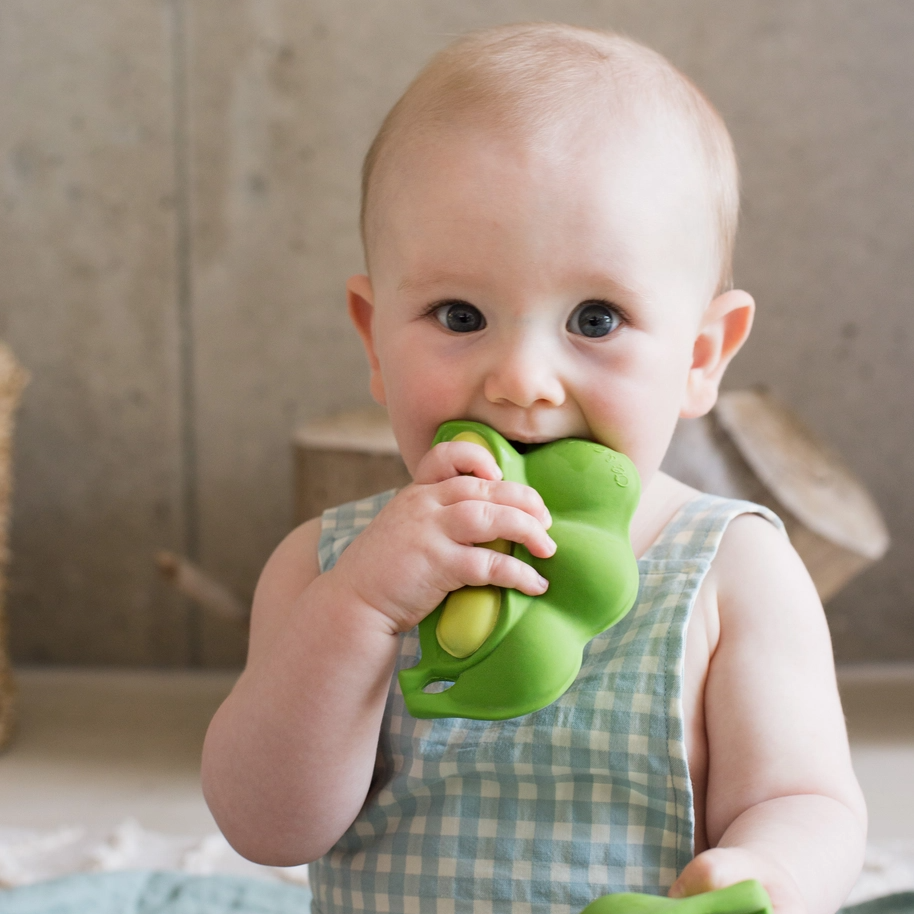 Keiko the Edamame Teether - Oli & Carol