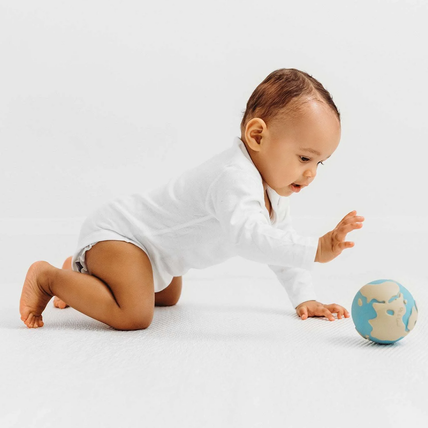 Earthy the World Ball - Oli & Carol