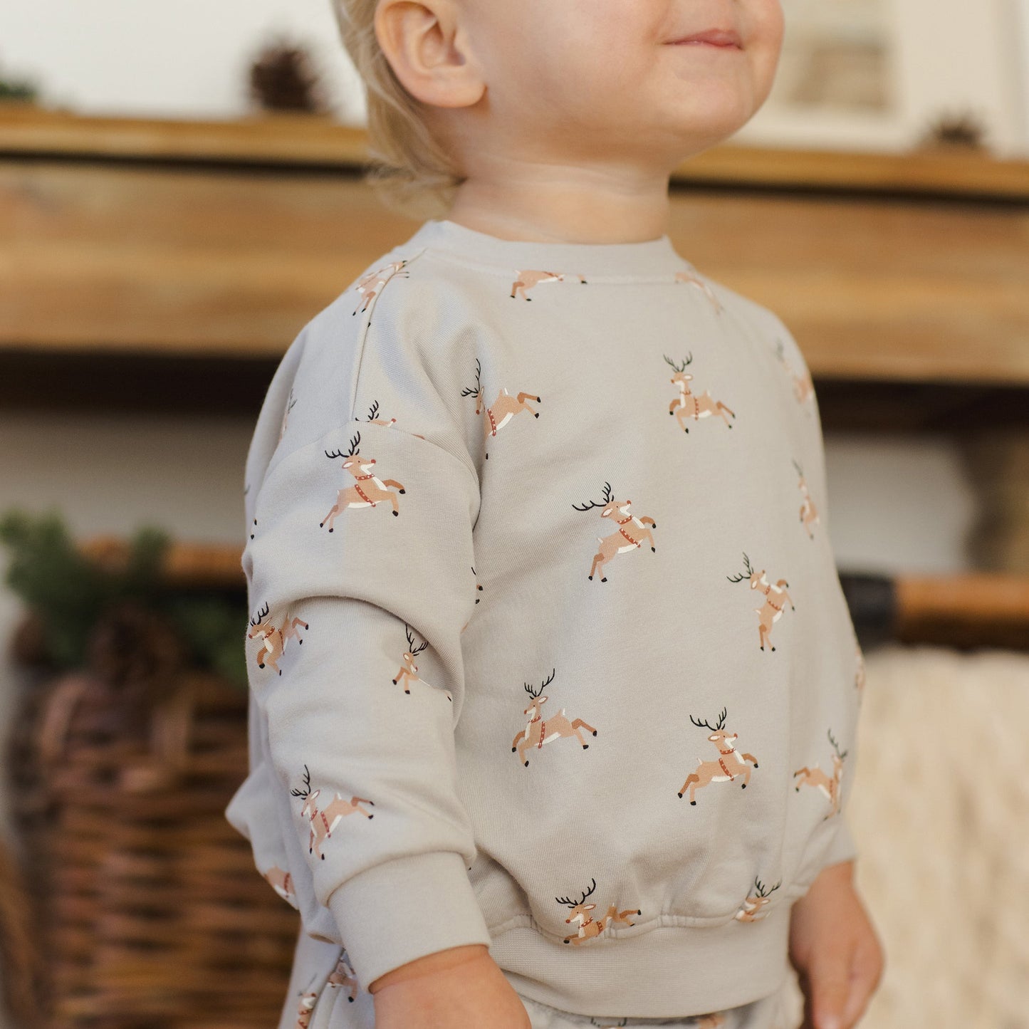 Reindeer Relaxed Fleece Sweatshirt - Quincy Mae