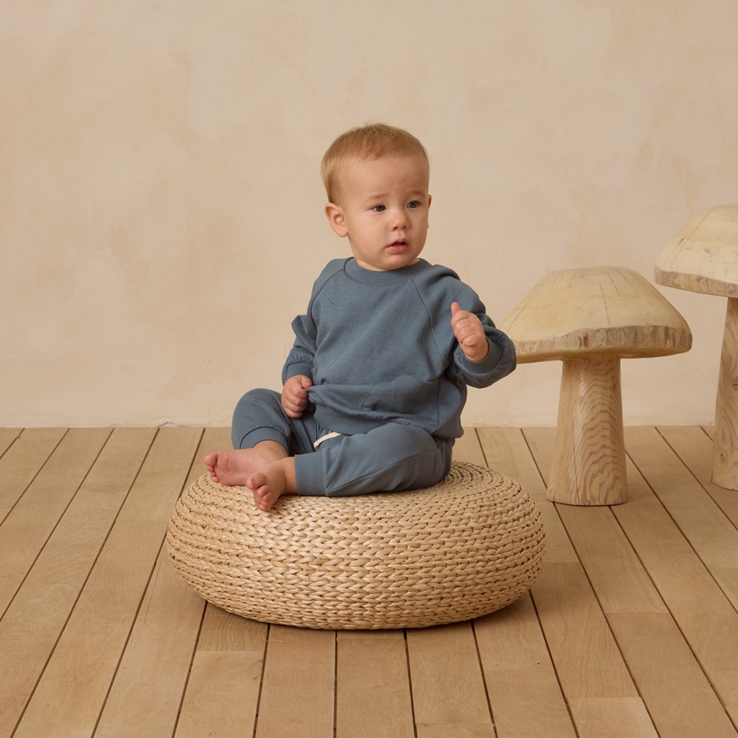 Ocean Pocket Sweatshirt - Quincy Mae