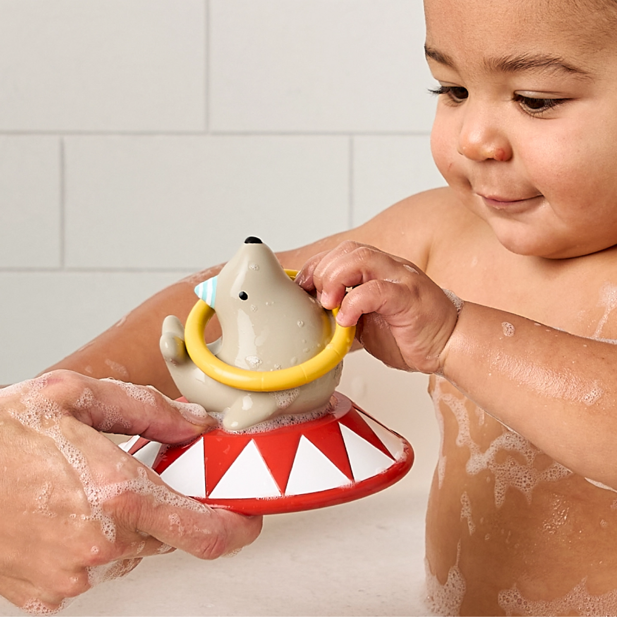 Circus Ring Toss Bath Toy -  Itzy Ritzy