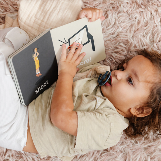 Basketball Baby Book - Danielle Wilson