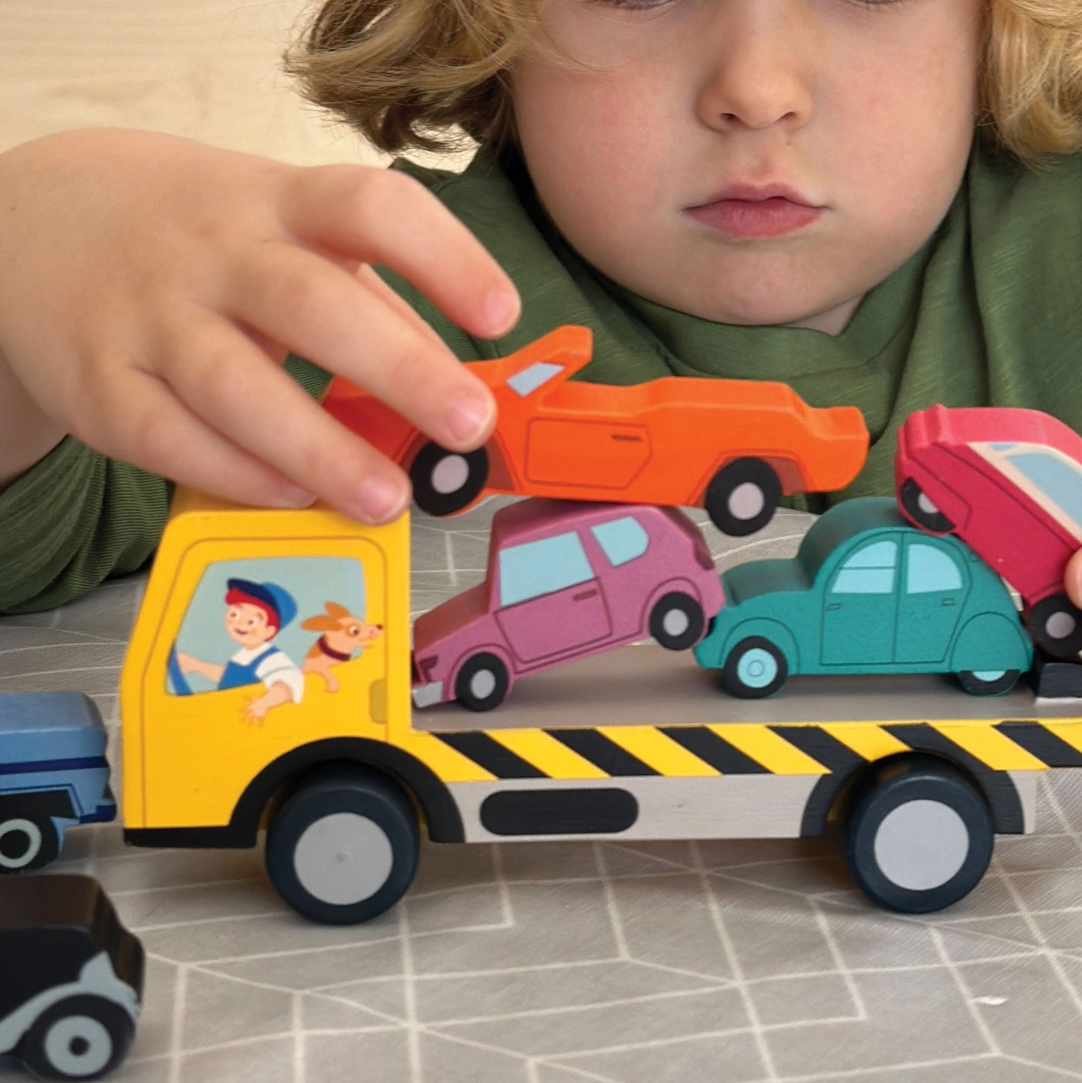 Stacking Cars - Tender Leaf Toys
