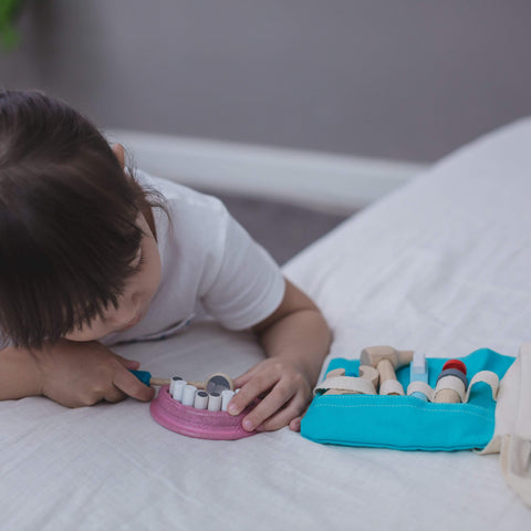 Dentist Set - Plan Toys