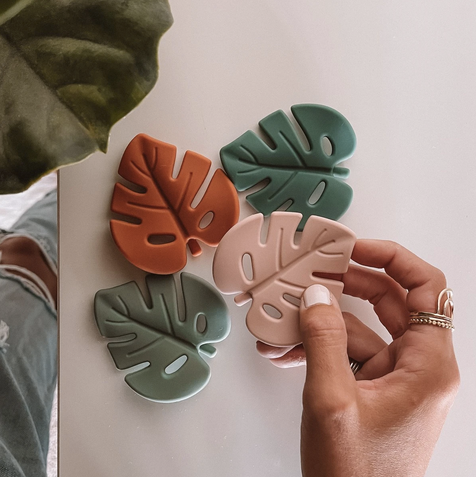 Monstera Teether - Three Hearts Modern Teething